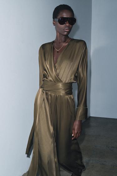 Zara {名称} - {颜色}