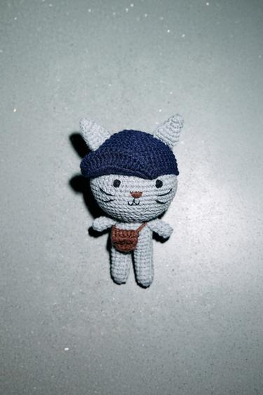 Zara {名称} - {颜色}