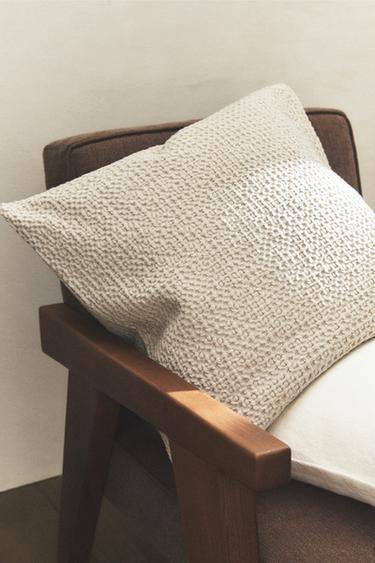 WAFFLE-KNIT CUSHION COVER - Light grey by Zara
