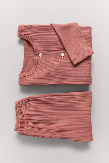 Zara {名称} - {颜色}