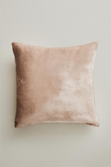 VELVET CUSHION COVER - Pink by Zara