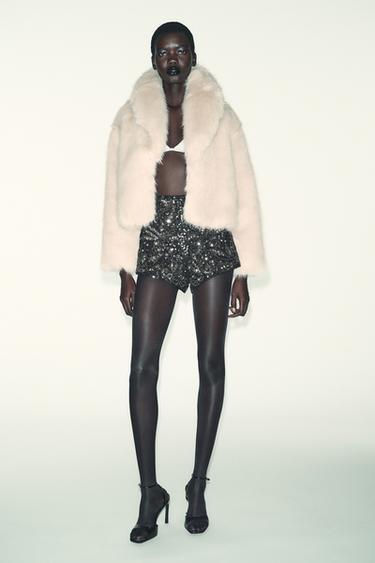 Zara {名称} - {颜色}