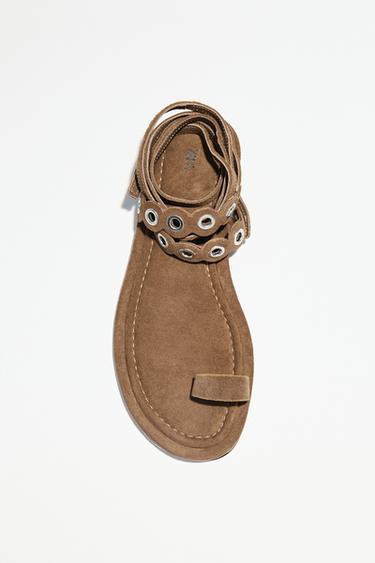 LEATHER SANDALS WITH METAL EYELETS - Brown by Zara