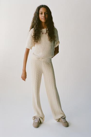 Zara {名称} - {颜色}