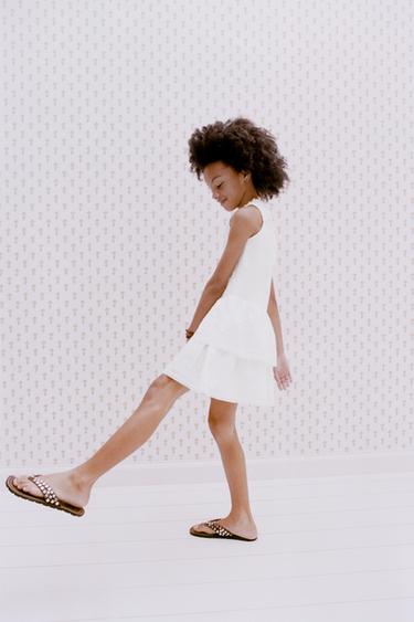 Zara {名称} - {颜色}