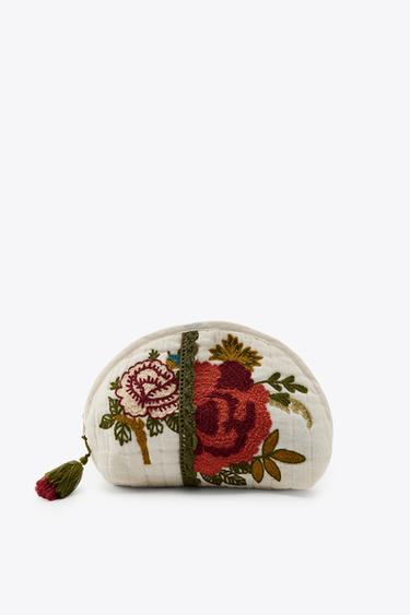 FLORAL EMBROIDERED QUILTED TOILETRY BAG - Ecru by Zara