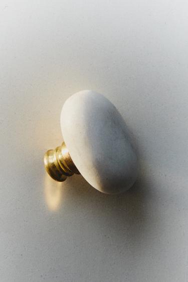 PACK OF OVAL MARBLE DOOR KNOBS (PACK OF 2) - white by Zara