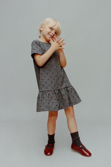 Zara {名称} - {颜色}