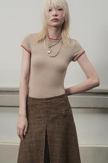 Zara {名称} - {颜色}