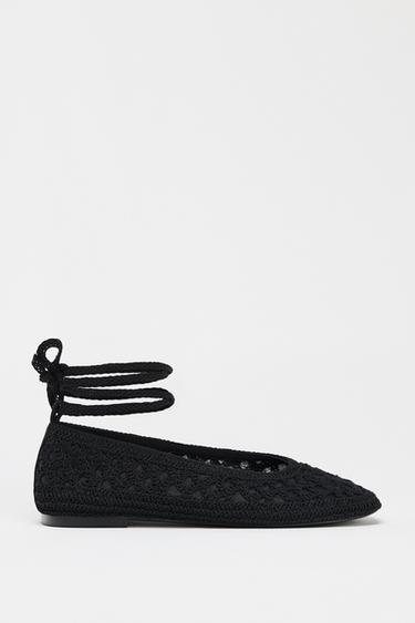 TIE-UP OPENWORK CROCHET BALLERINAS - Black by Zara