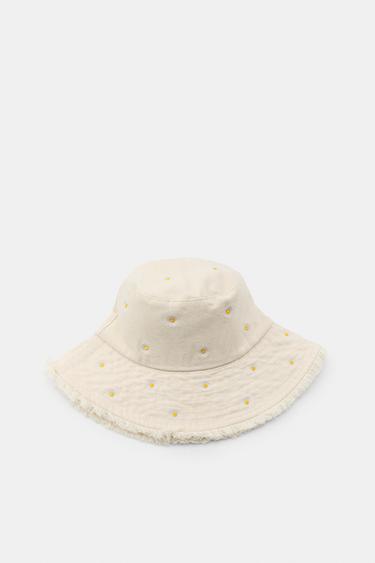 DAISY EMBROIDERED BUCKET HAT - Ecru by Zara