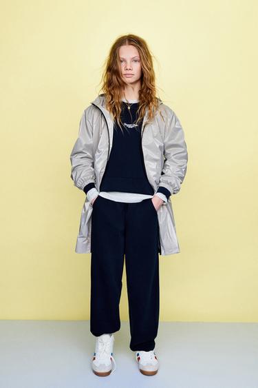 Zara {名称} - {颜色}