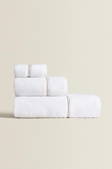 EMBROIDERED TRIM BATH TOWEL - Beige by Zara