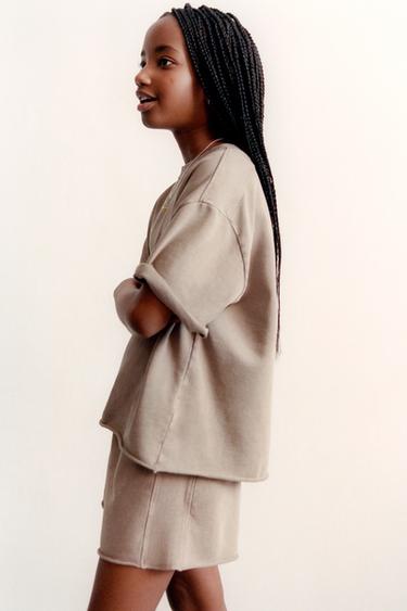 Zara {名称} - {颜色}