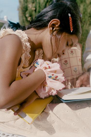 Zara {名称} - {颜色}