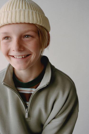 Zara {名称} - {颜色}