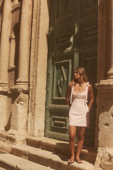 Zara {名称} - {颜色}