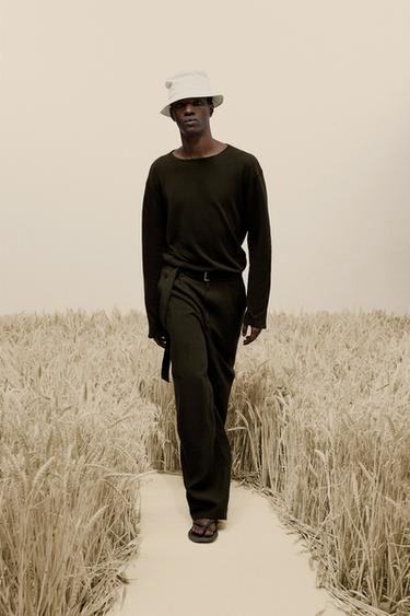 Zara {名称} - {颜色}