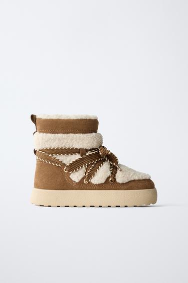COMBINED FAUX SHEARLING ANKLE BOOTS - Brown by Zara