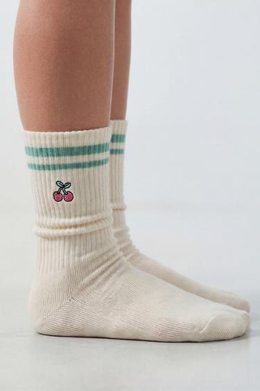 Zara {名称} - {颜色}