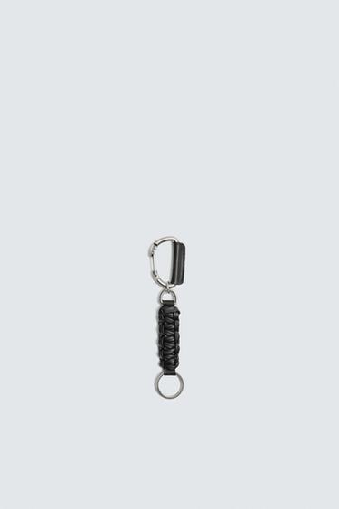LEATHER KEY RING - Black by Zara