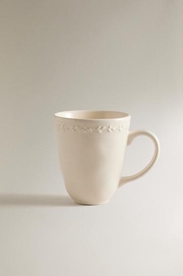 EARTHENWARE MUG WITH RAISED-DESIGN EDGE - Cream by Zara