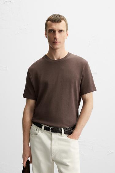REGULAR FIT KNIT T-SHIRT - Brown by Zara