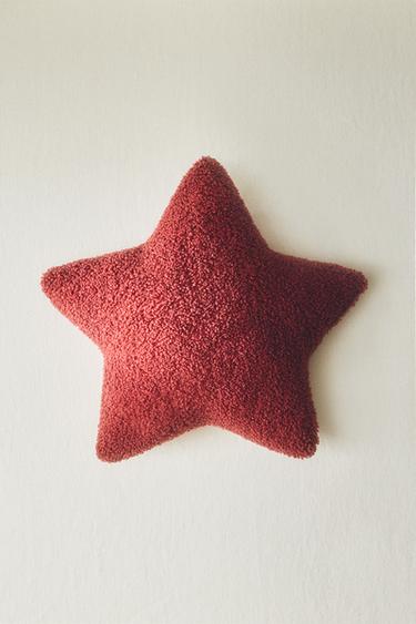 CHILDREN'S SMALL FAUX SHEARLING STAR CUSHION - Red by Zara