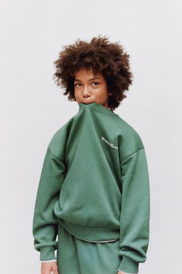 Zara {名称} - {颜色}