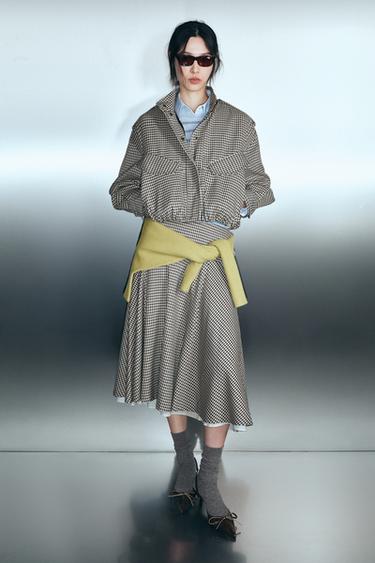 Zara {名称} - {颜色}