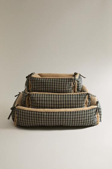GINGHAM PET BED - Blue by Zara
