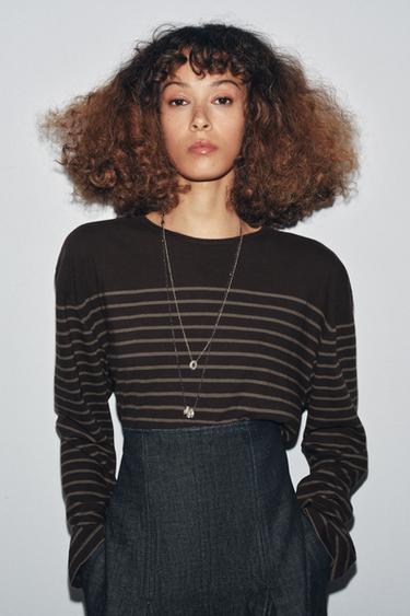 Zara {名称} - {颜色}