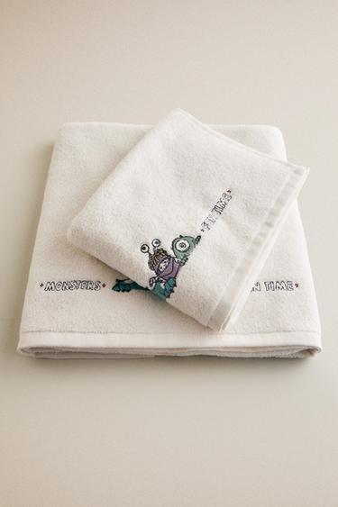 KIDS’ MONSTERS, INC. ©DISNEY/PIXAR TOWEL - Oyster-white by Zara