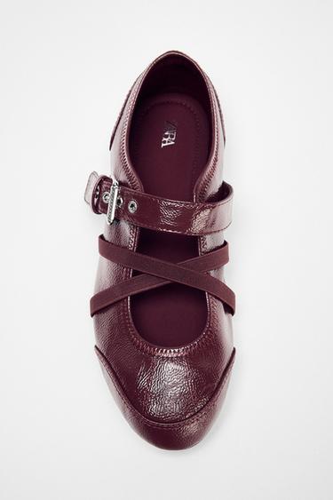 PATENT EFFECT BALLERINA SHOES WITH BUCKLES - Burgundy Red by Zara