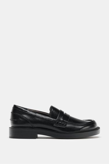 FLAT LOAFERS WITH RAISED VAMP - Black by Zara