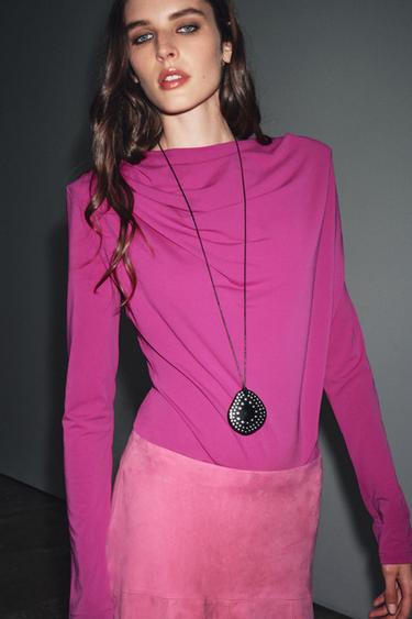 Zara {名称} - {颜色}