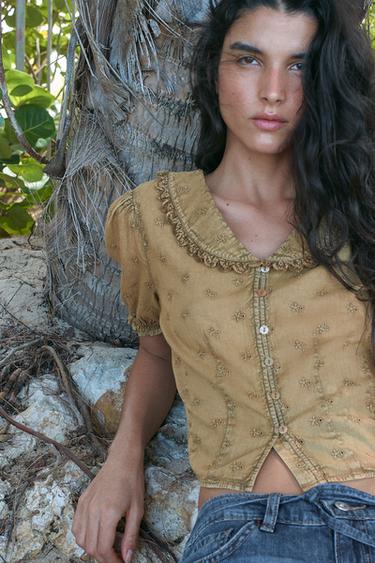 EMBROIDERED PETER PAN COLLAR SHIRT - Mustard by Zara