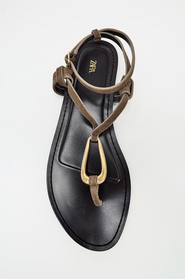 LEATHER SANDALS WITH METAL DETAIL - Beige by Zara