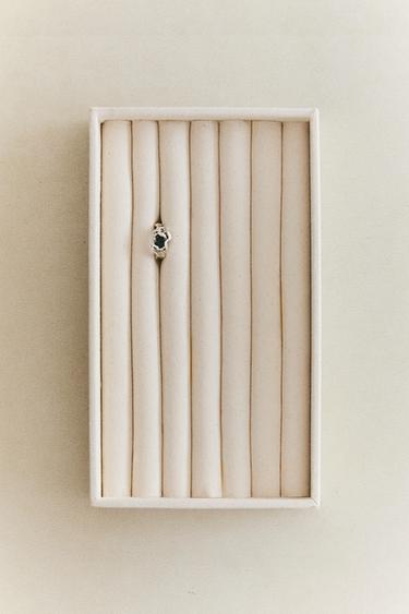 RING STORAGE BOX - Ecru by Zara