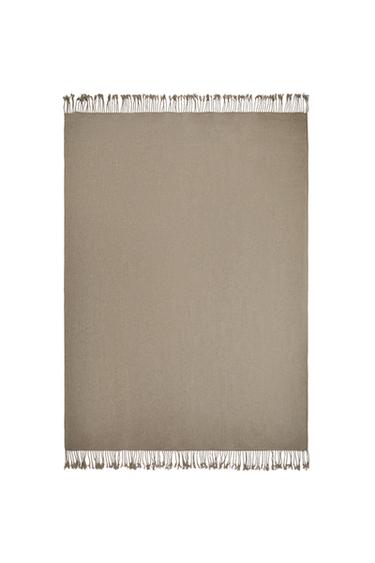 CHENILLE THROW - Light brown by Zara