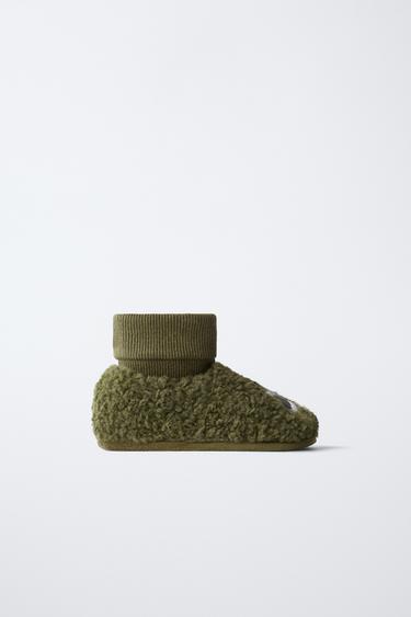 MONSTER SLIPPERS - Khaki Green by Zara