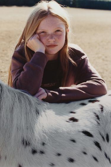 RAISED SLOGAN SWEATSHIRT - Burgundy by Zara