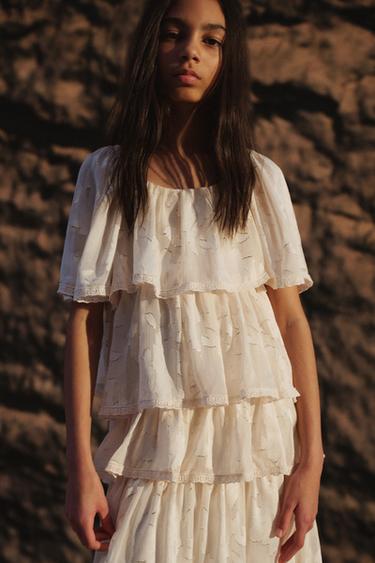 Zara {名称} - {颜色}