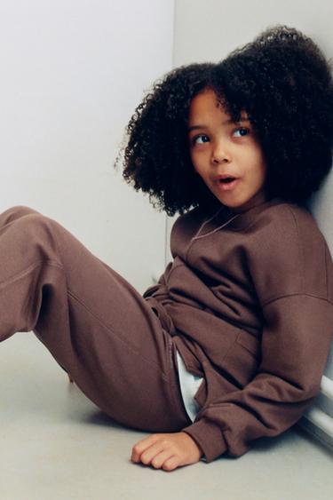 RAISED SLOGAN WIDE-LEG SWEATPANTS - Chocolate by Zara