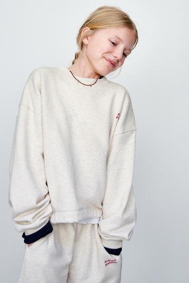 Zara {名称} - {颜色}