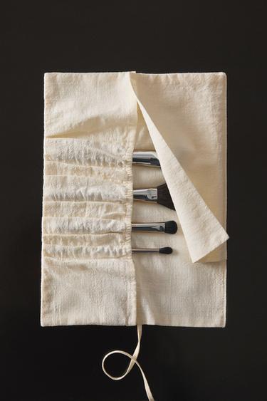 MAKEUP BRUSH WASH BAG - Ivory by Zara
